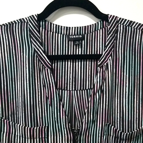 Torrid Black Ink Striped Georgette Dolman Short Seeve Blouse, 2X - Picture 3 of 5